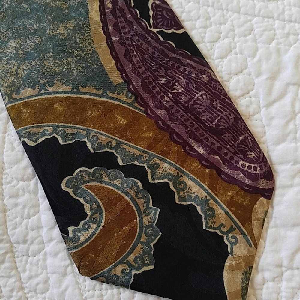 Bugatti Italian Silk Tie Paisley 56"